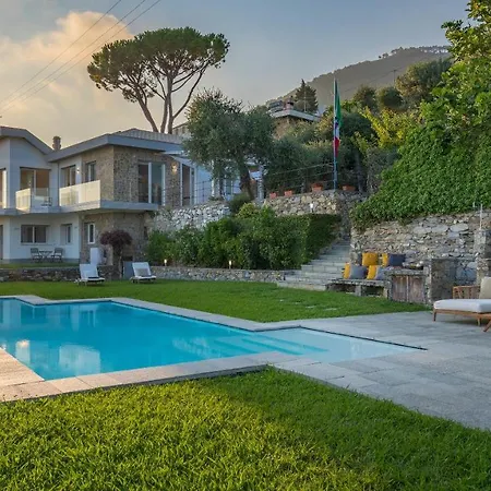 Villa Scirocco 10&2-2