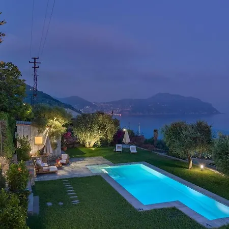 Villa Scirocco 10&2-3